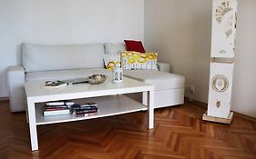 Beautiful Flat In Central Location By Flat Mаnager