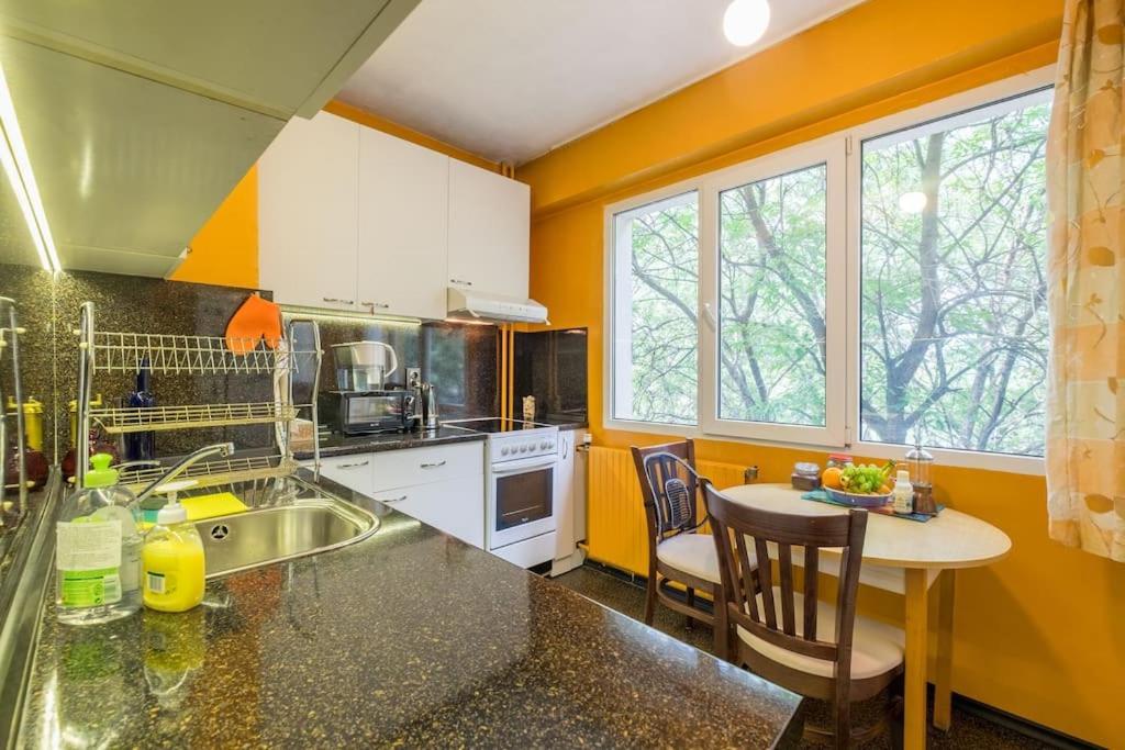 Beautiful Flat In Central Location By Flat Mаnager Sofia Esterno foto