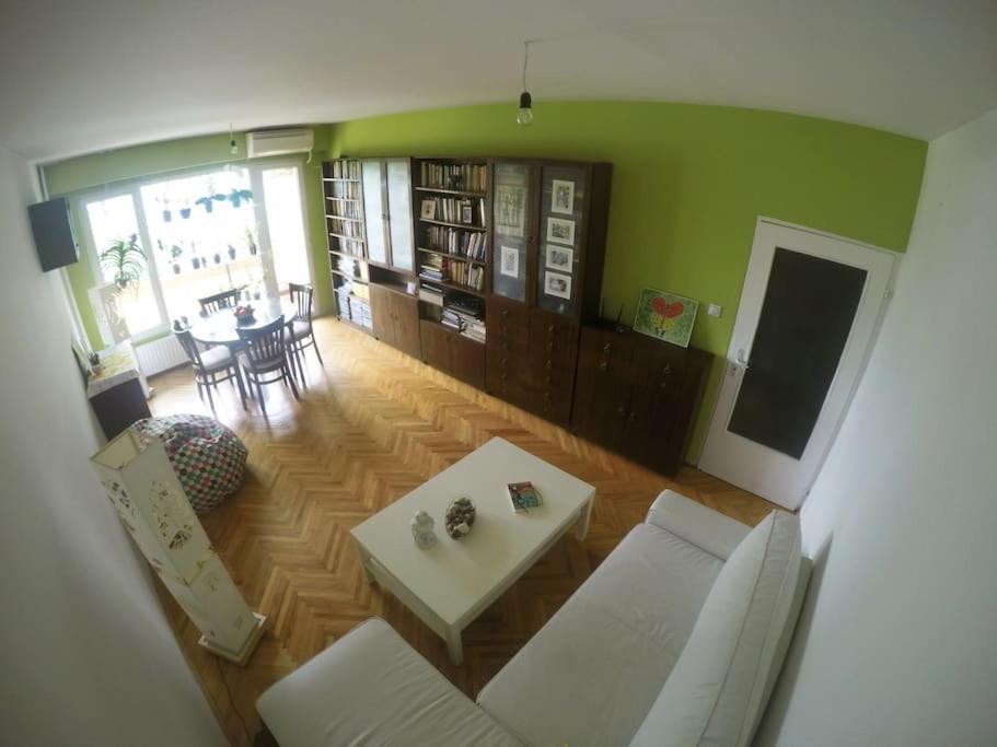 Beautiful Flat In Central Location By Flat Mаnager Sofia Esterno foto