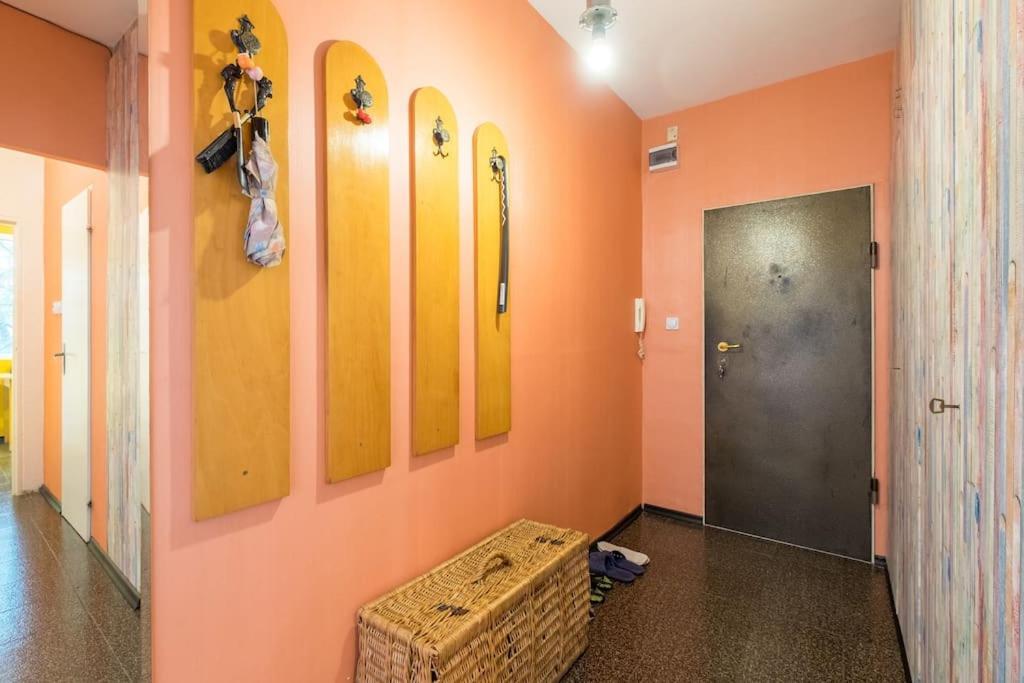Beautiful Flat In Central Location By Flat Mаnager Sofia Esterno foto